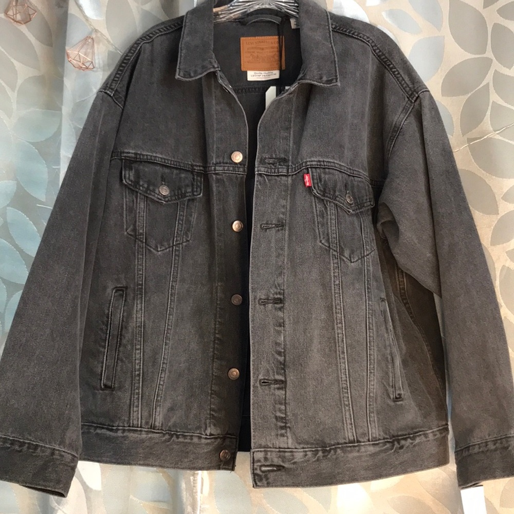 NWT Levi’s denim jacket